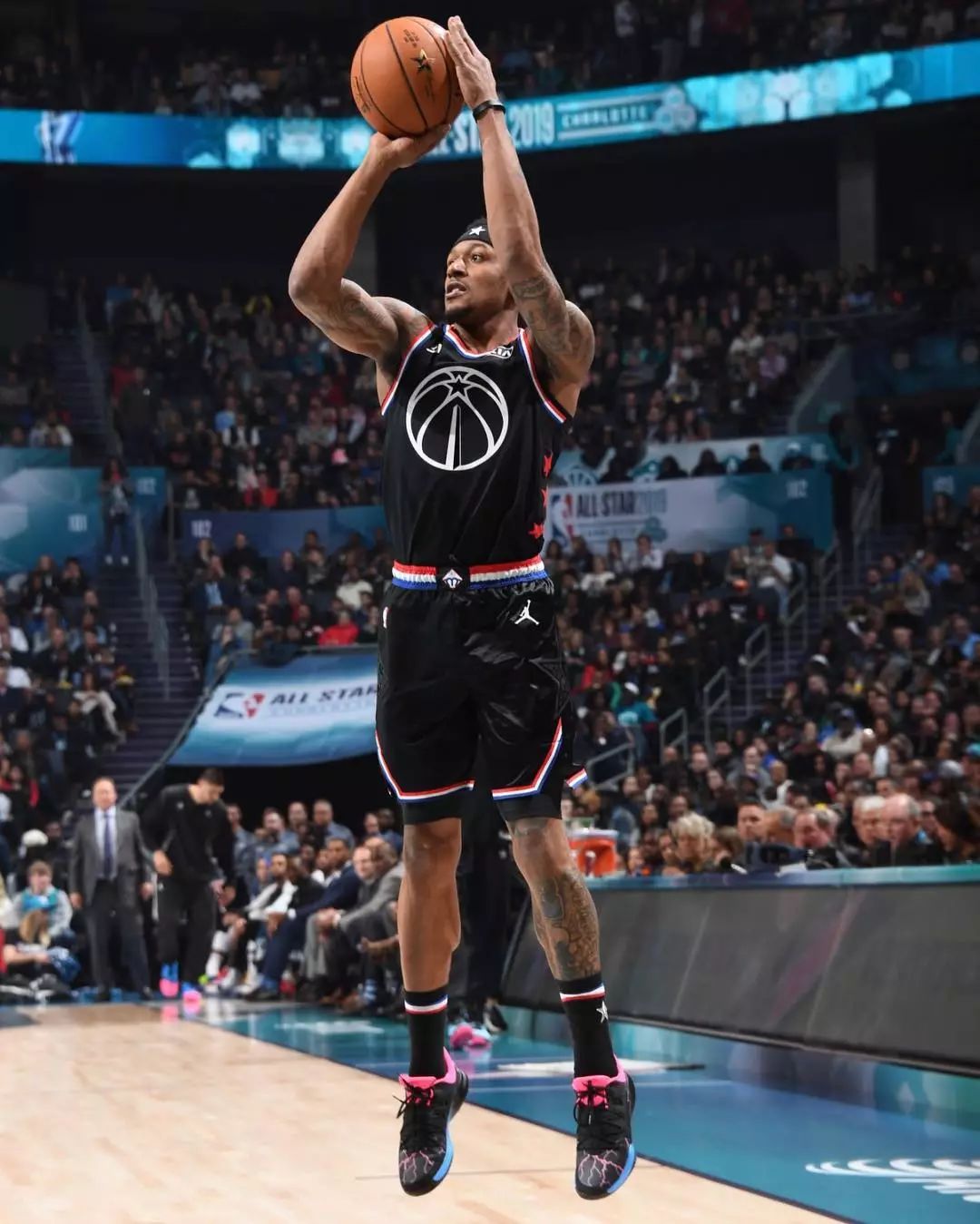 更离不开背 更离不开背