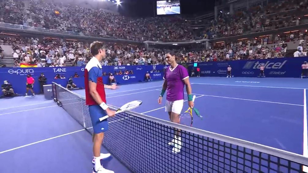 将帅被其拉 将帅被其拉